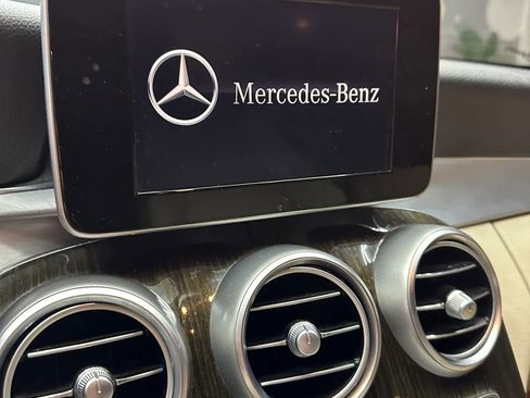 Used 2018 Mercedes-Benz C 300 Cabriolet image 24