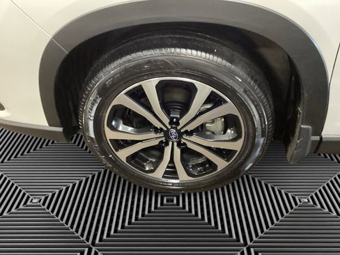 Certified 2024 Subaru Forester Limited image 14