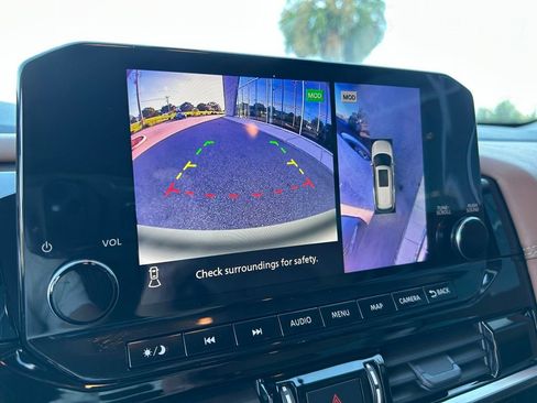 Used 2023 Nissan Pathfinder Platinum w/ Cargo Package image 27