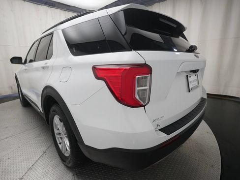 Used 2021 Ford Explorer XLT w/ Equipment Group 202A AWD/4WD image 35