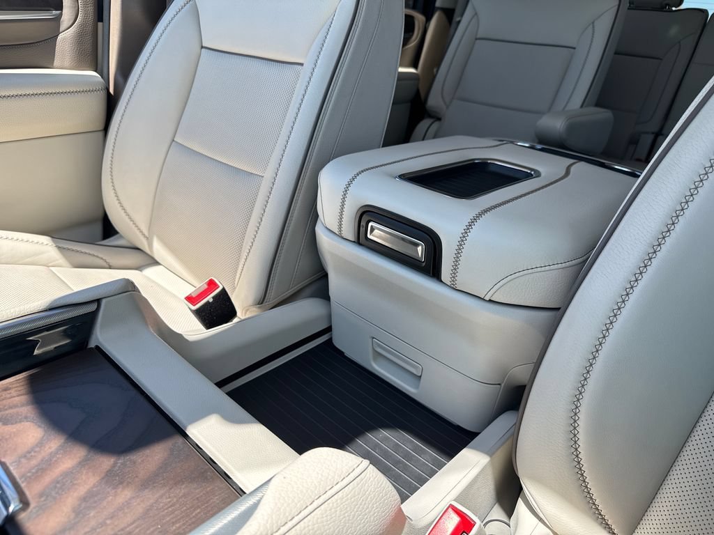Certified 2023 GMC Yukon XL Denali w/ Denali Reserve Package AWD/4WD image 48