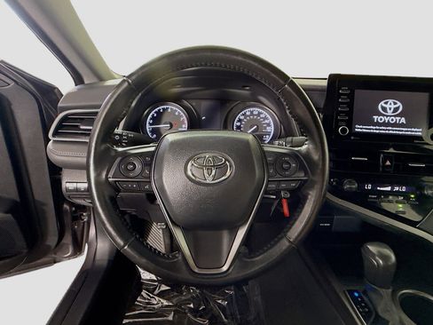 Used 2023 Toyota Camry SE FWD image 13