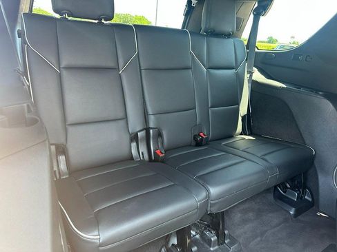 Used 2023 Cadillac Escalade Premium Luxury image 10