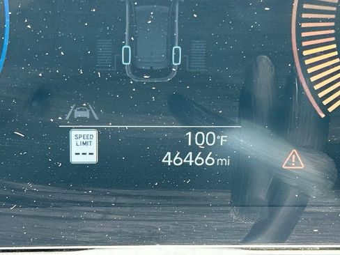 Used 2024 Hyundai Kona SEL AWD/4WD image 24