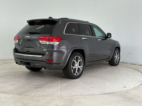 Used 2019 Jeep Grand Cherokee Overland AWD/4WD image 9