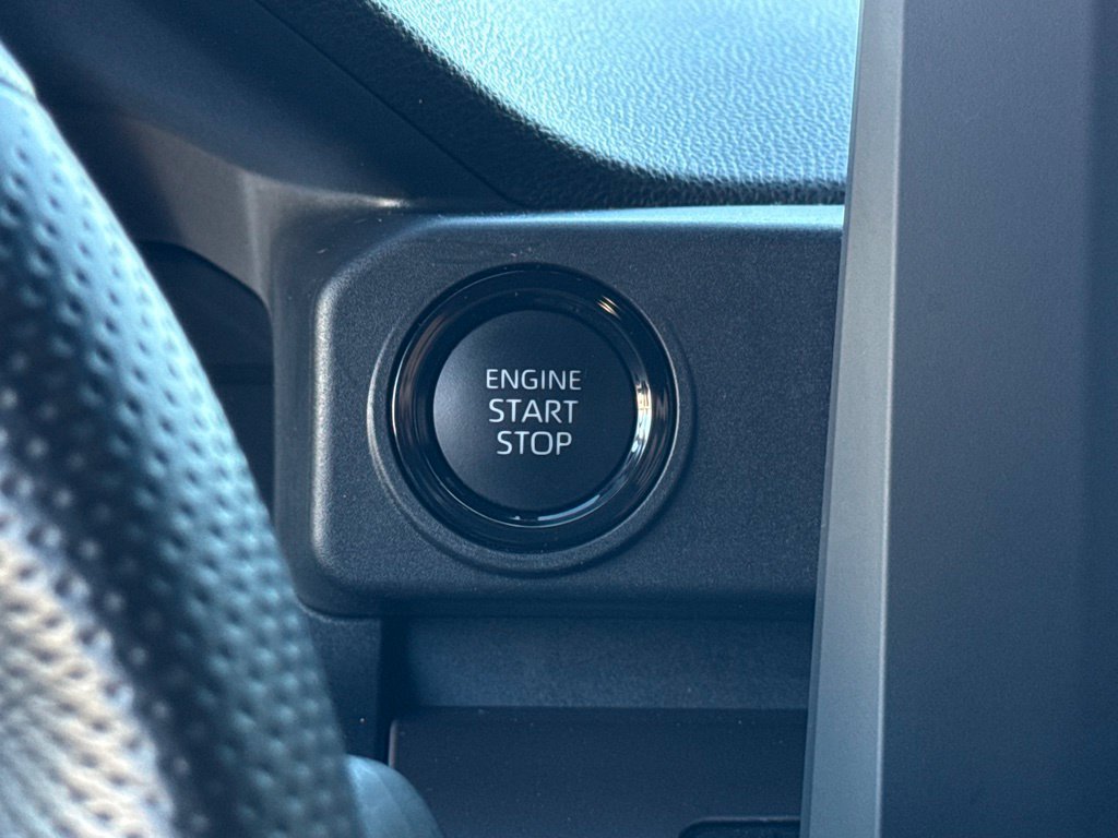 Used 2024 Toyota Tacoma SR5 AWD/4WD image 40