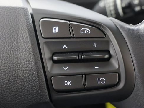 Certified 2023 Hyundai Venue SEL w/ Cargo Package image 12