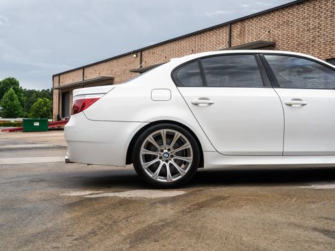 Used 2008 BMW M5 RWD image 9