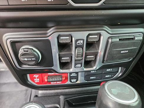 Used 2022 Jeep Wrangler Unlimited Rubicon w/ LED Lighting Group image 15