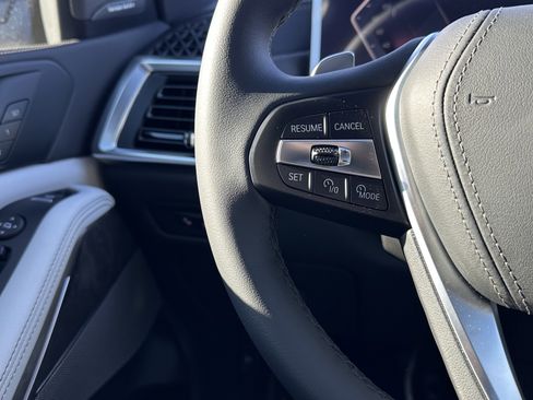 Used 2026 BMW X5 xDrive40i w/ Premium Package image 18