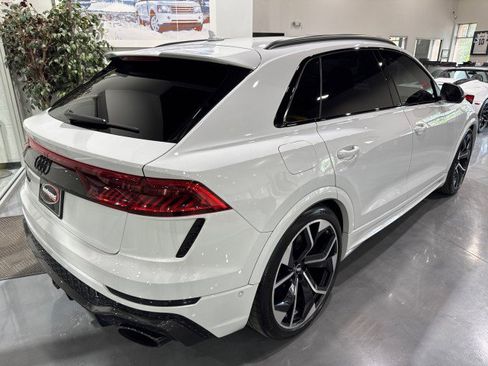 Used 2020 Audi RS Q8 w/ Carbon Optic Package AWD/4WD image 28