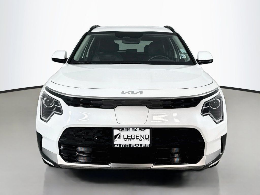 Used 2023 Kia Niro Wind w/ Wind Preserve Package FWD image 2