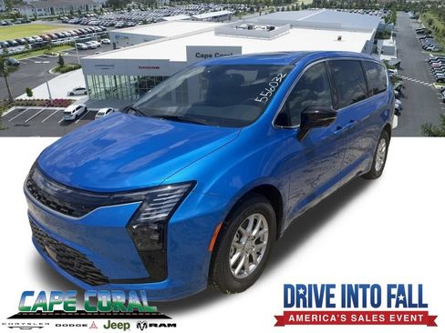 New 2027 Chrysler Pacifica Select w/ Family Tech Group FWD image 1
