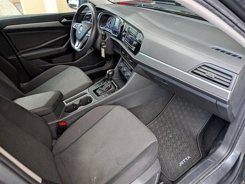 Used 2019 Volkswagen Jetta S w/ Driver Assistance Package image 4