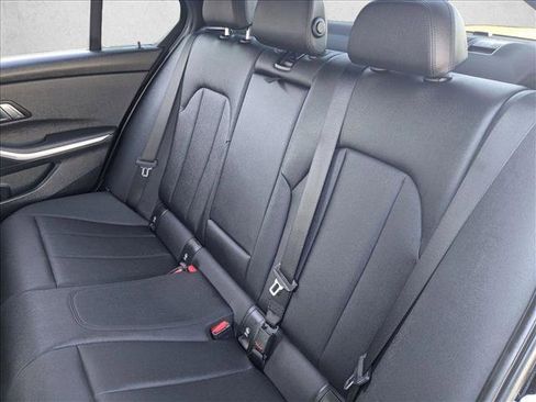 Used 2020 BMW 330i Sedan w/ Convenience Package image 21