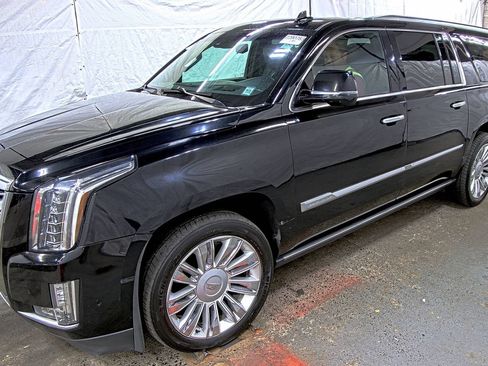 Used 2019 Cadillac Escalade ESV Platinum AWD/4WD image 1