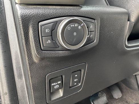 Used 2020 Ford F150 Lariat w/ Equipment Group 502A Luxury AWD/4WD image 26