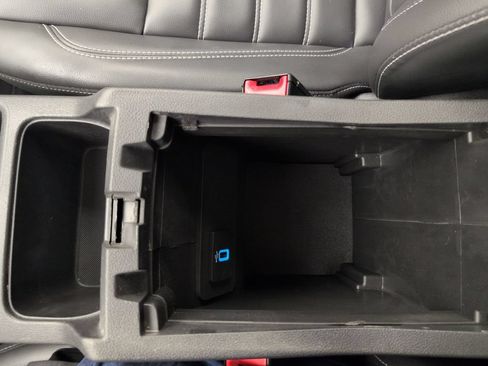 Used 2019 Ford Escape SEL FWD image 38