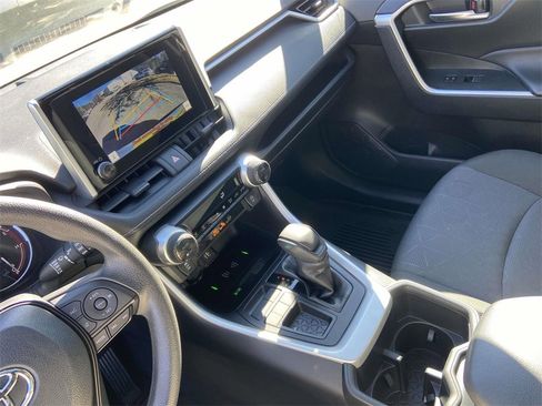 Used 2024 Toyota RAV4 XLE image 26