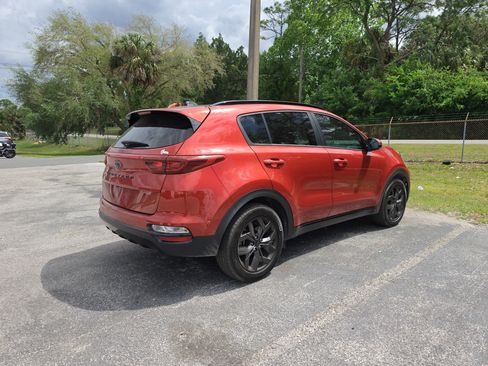 Used 2022 Kia Sportage Nightfall Edition image 3