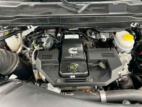 Used 2024 RAM 2500 Laramie w/ Safety Group AWD/4WD image 25