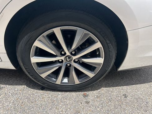 Used 2021 Lexus ES 350 w/ Premium Package FWD image 10