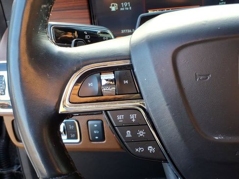 Used 2024 Lincoln Navigator Reserve image 21