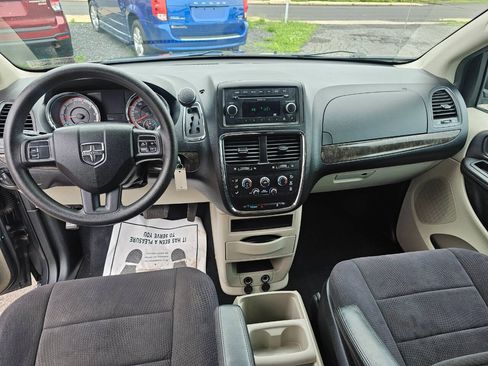 Used 2011 Dodge Grand Caravan Express w/ PWR Window Group FWD image 12