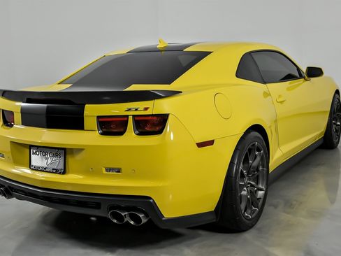 Used 2013 Chevrolet Camaro ZL1 image 12