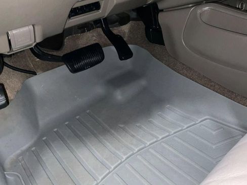 Used 2005 Toyota Tundra Limited image 35