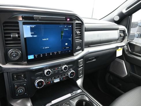 Used 2025 Ford F150 Lariat w/ Equipment Group 502A High AWD/4WD image 24