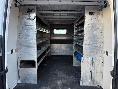 Used 2017 Mercedes-Benz Sprinter 2500 image 58
