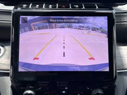 New 2025 Jeep Grand Cherokee L Limited AWD/4WD image 28