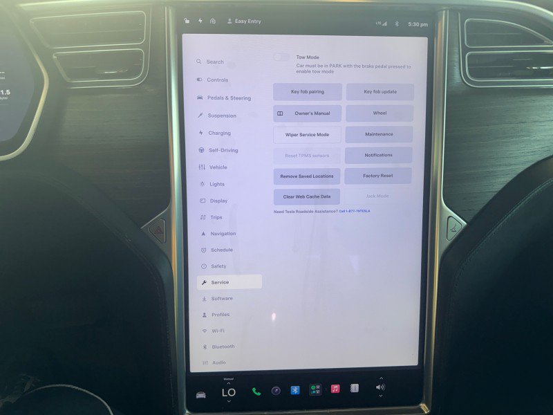 Used 2015 Tesla Model S 70D AWD/4WD image 41
