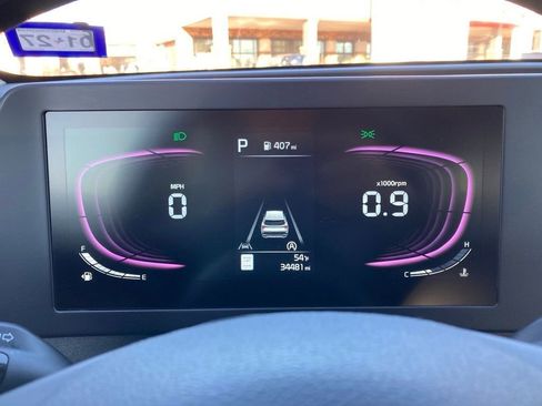 Used 2025 Kia Sportage LX image 14