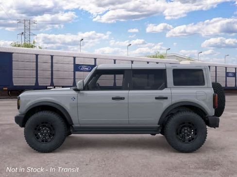 New 2026 Ford Bronco Outer Banks w/ Sasquatch Package AWD/4WD image 3