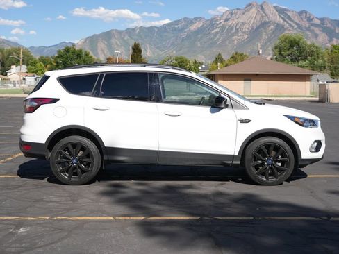 Used 2018 Ford Escape SE AWD/4WD image 6