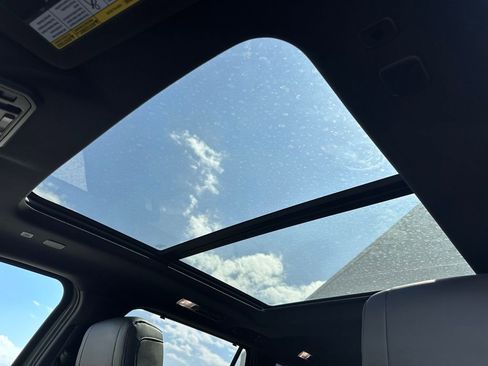 Used 2024 Toyota Sequoia Platinum image 24