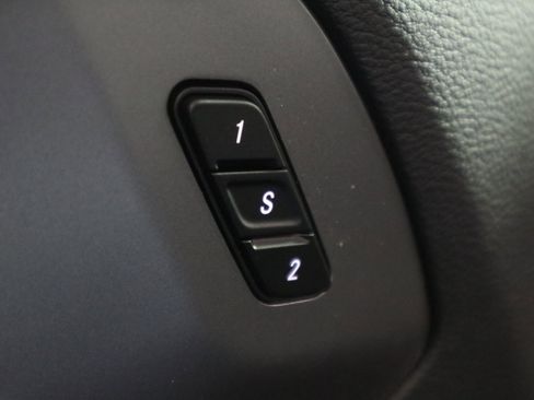 New 2026 Chrysler Pacifica Select image 36