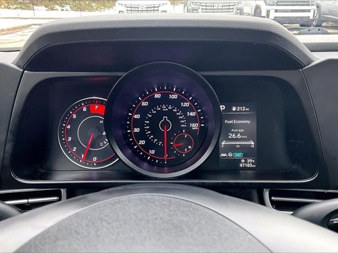 Used 2023 Hyundai Elantra SEL image 19