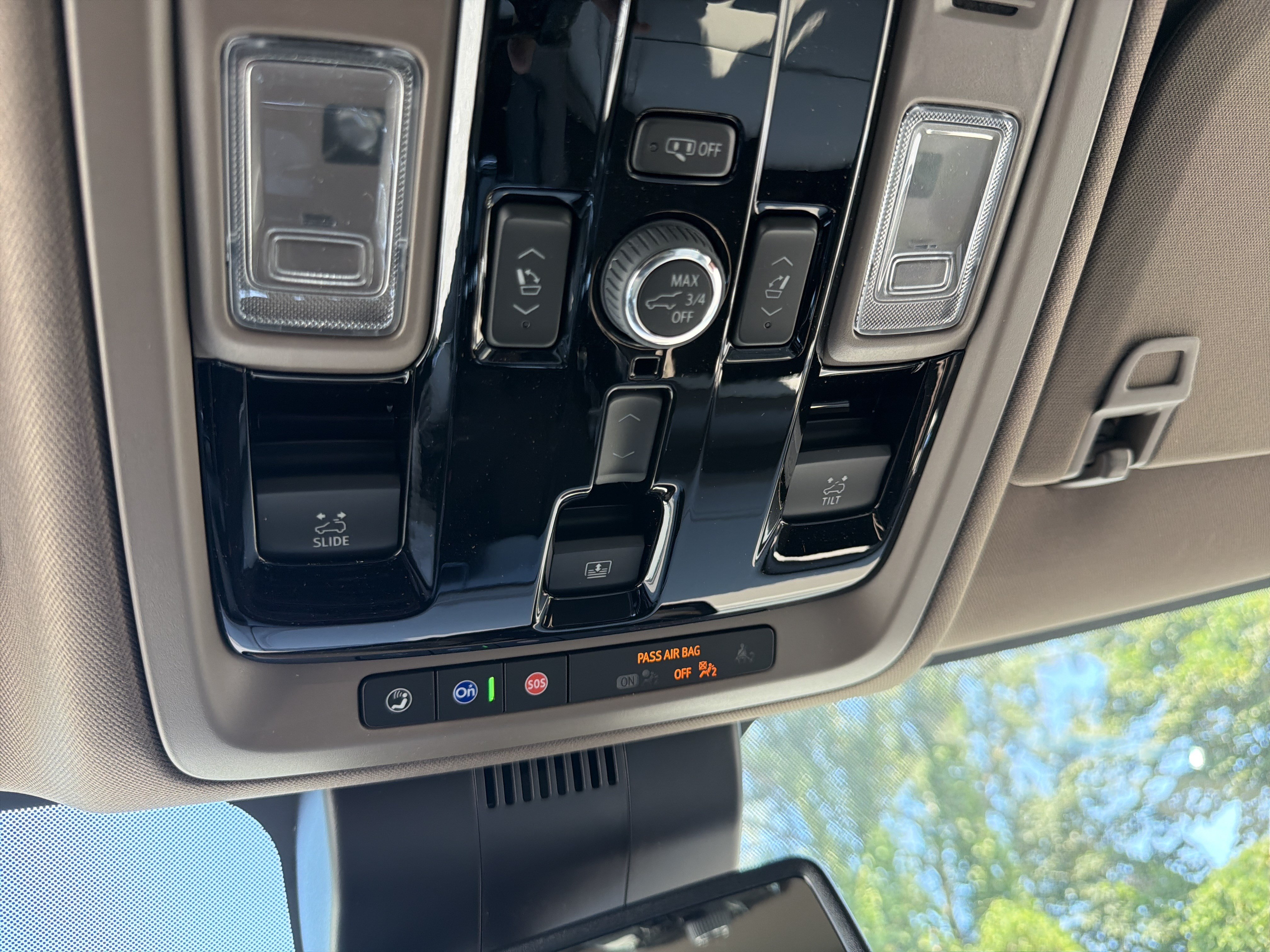 New 2026 GMC Yukon Denali w/ Sun & Power Step Package AWD/4WD image 24