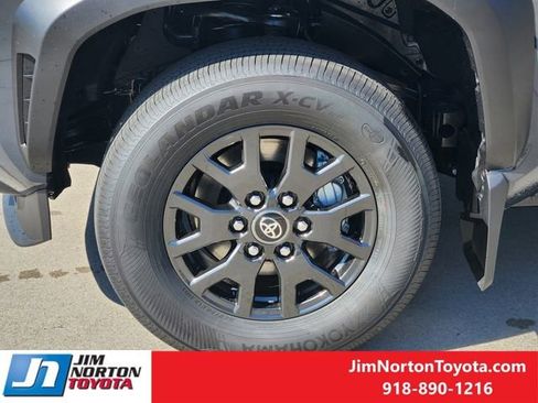 New 2026 Toyota 4Runner SR5 image 9