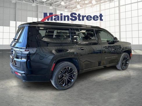 New 2026 Jeep Grand Wagoneer Summit w/ Rear Seat Video Group I AWD/4WD image 5