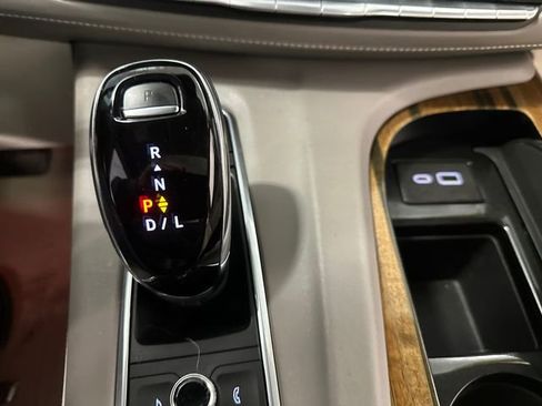 Used 2022 Cadillac Escalade ESV Sport Platinum image 20