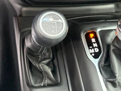 Used 2024 Jeep Wrangler Sport AWD/4WD image 23