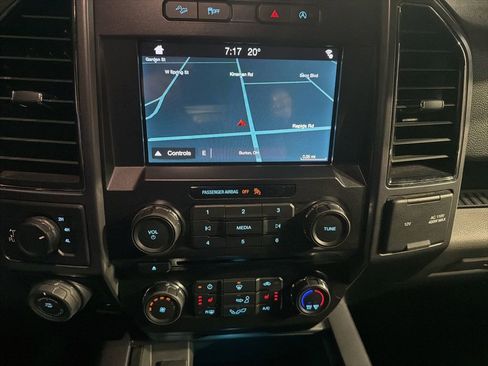 Used 2018 Ford F150 XLT w/ Equipment Group 302A Luxury image 10