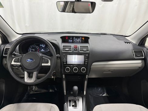 Used 2017 Subaru Forester 2.5i Premium image 15