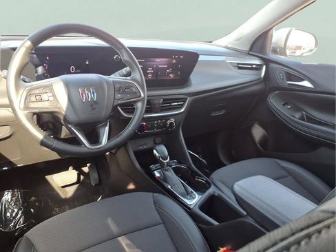 Used 2025 Buick Encore GX Preferred FWD image 5