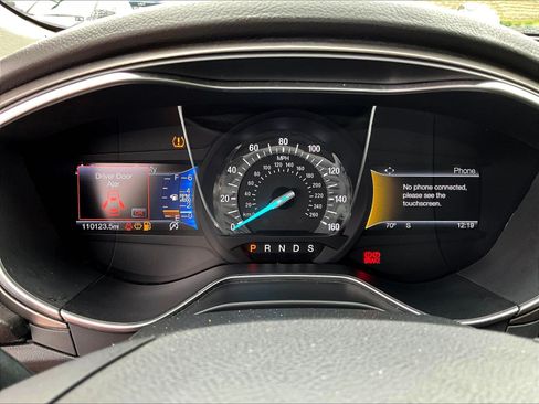 Used 2017 Ford Fusion SE w/ Equipment Group 201A FWD image 13