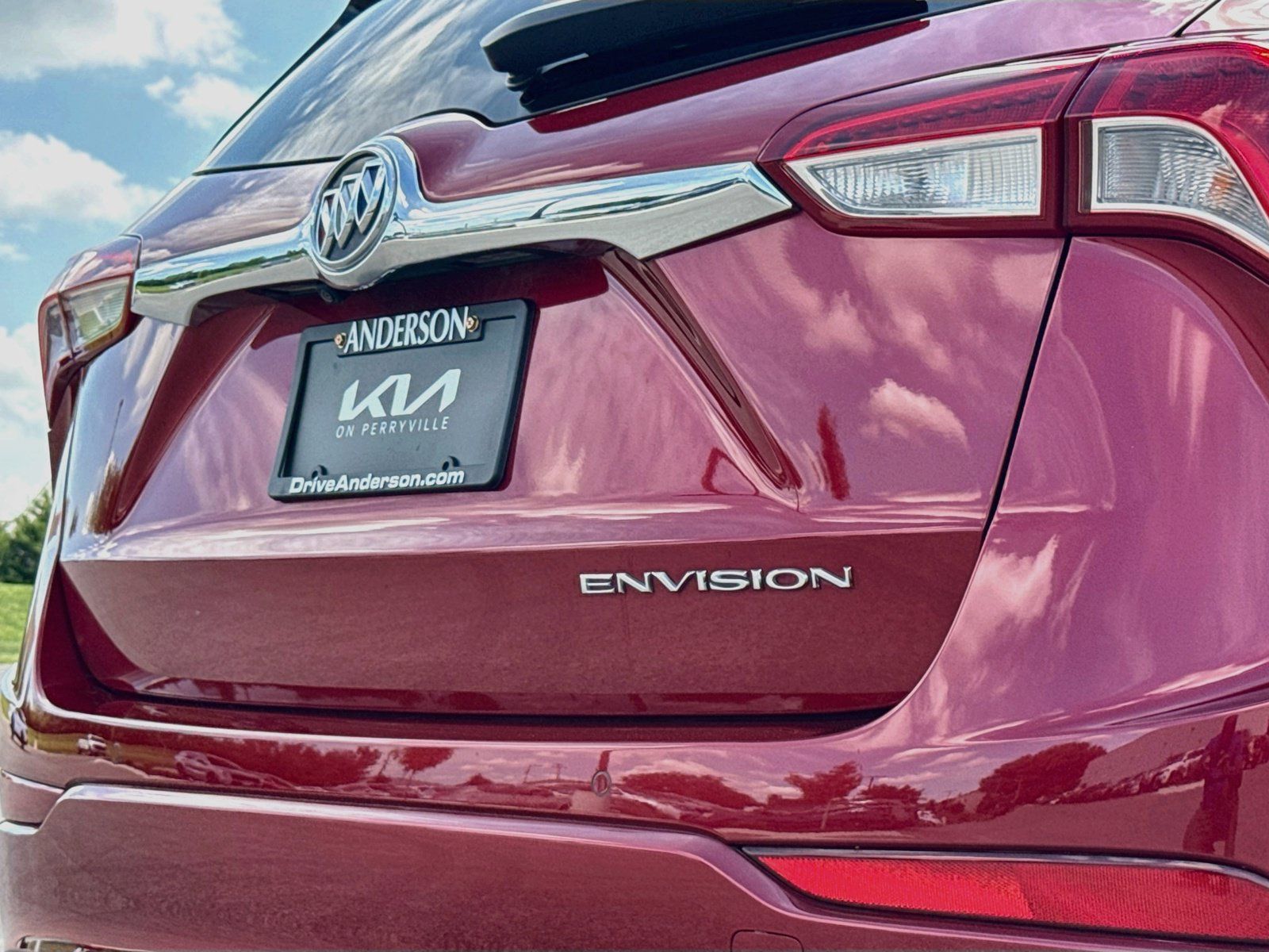 Used 2019 Buick Envision Essence w/ LPO, Cargo Package FWD image 6